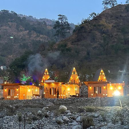 Cabana Riverside Resort - Kainchi Dham ناينيتال المظهر الخارجي الصورة