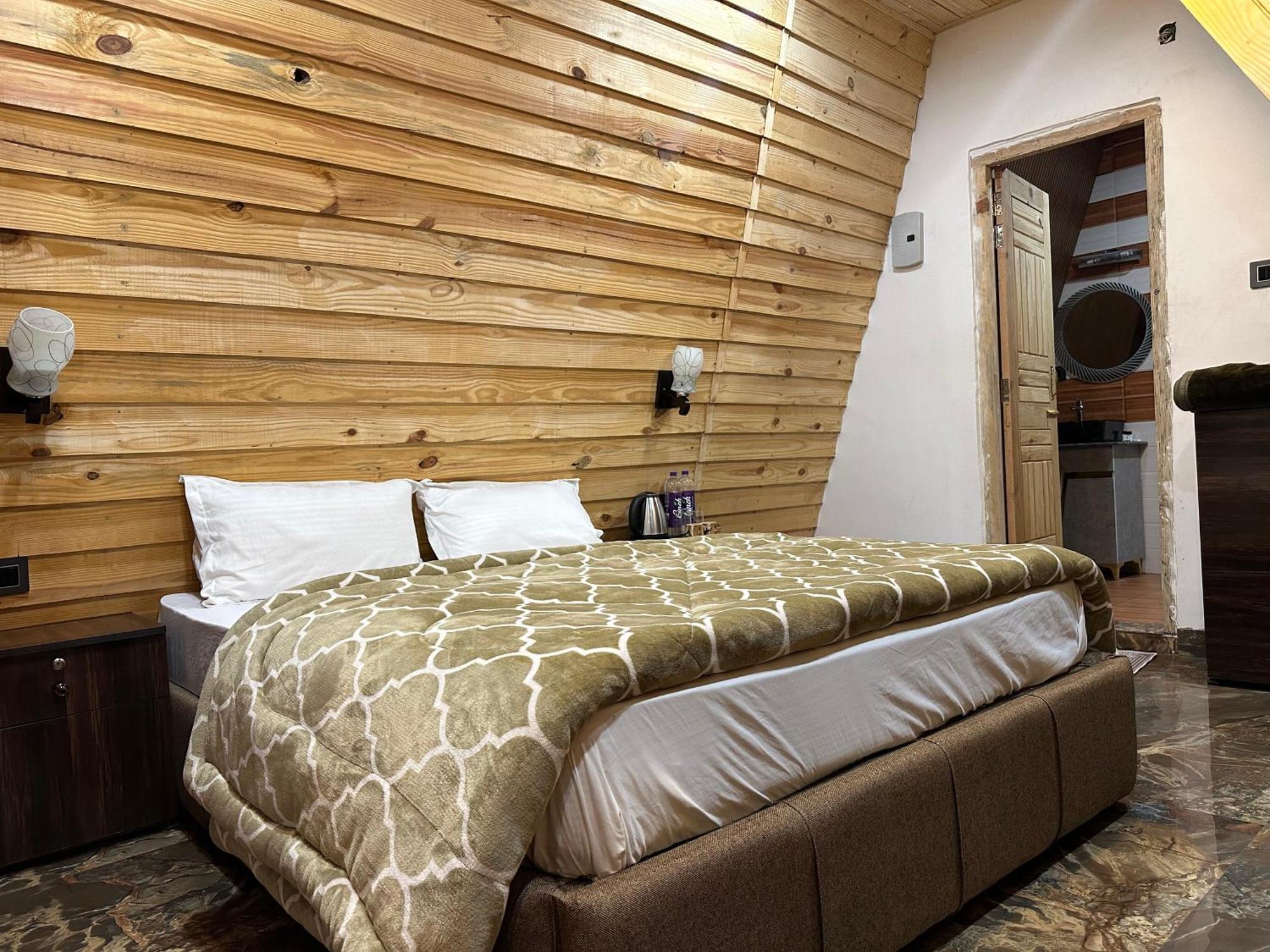 Cabana Riverside Resort - Kainchi Dham ناينيتال المظهر الخارجي الصورة