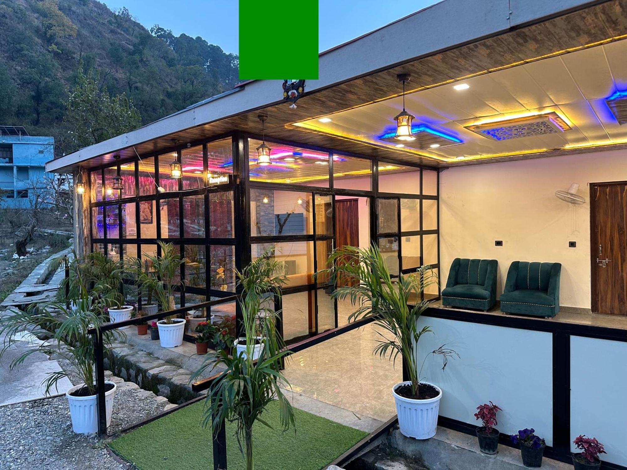 Cabana Riverside Resort - Kainchi Dham ناينيتال المظهر الخارجي الصورة